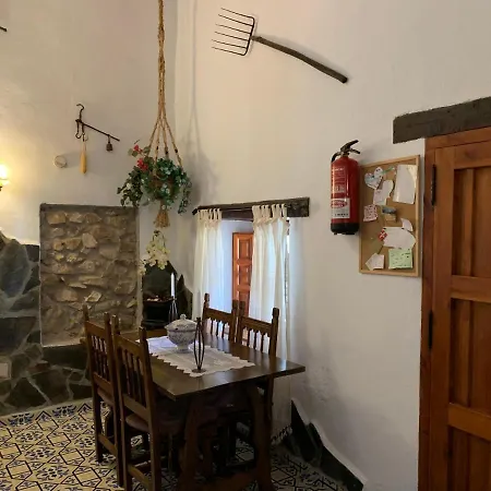 Jardin Piscina Climatizada Villa *