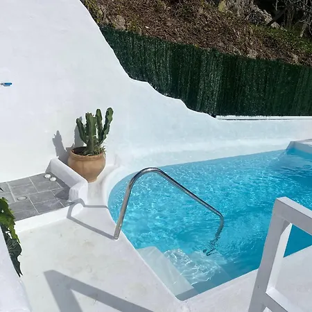 Jardin Piscina Climatizada Villa